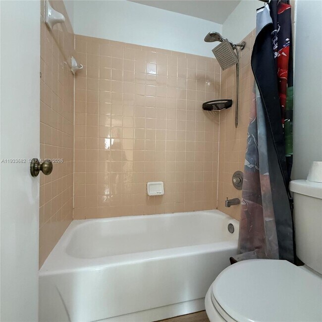 Building Photo - 1301 S Franklin Ave