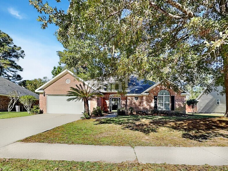 Primary Photo - 103 Richmond Way