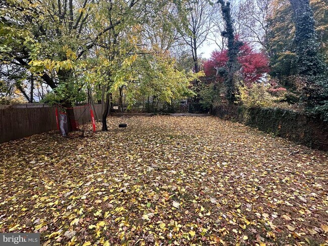 Building Photo - 111 E Gorgas Ln