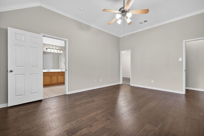 Building Photo - 4353 Mountain Crest Dr