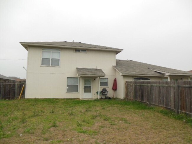 Building Photo - 3-Bedroom Duplex for Rent in Killeen