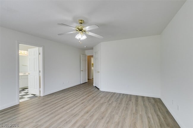 Building Photo - 8825 Fall Green Dr