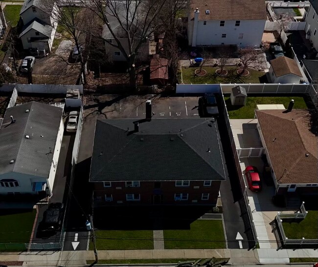 Building Photo - 254 Stewart Ave