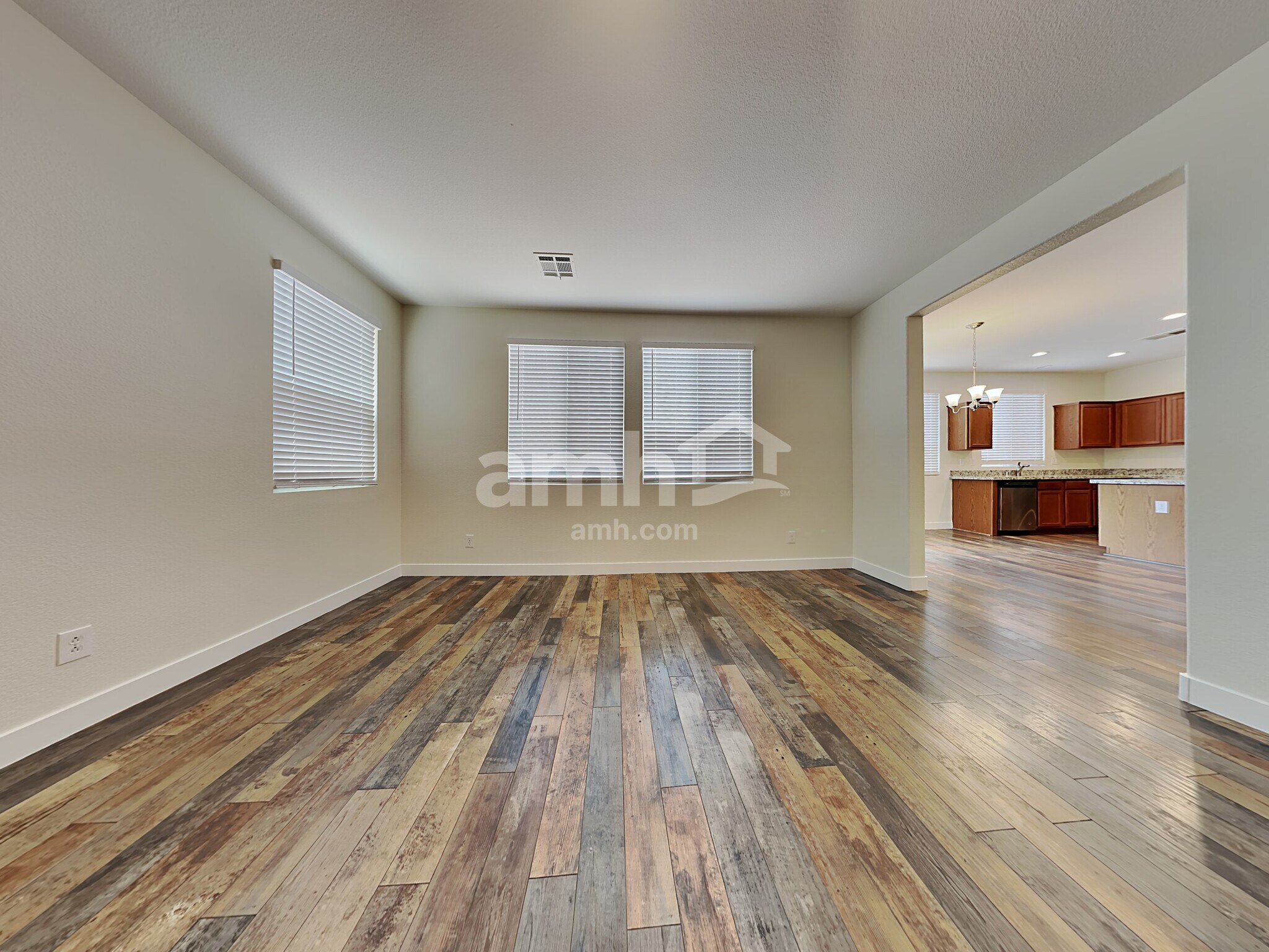 Building Photo - 7956 Dell Ridge Ave.