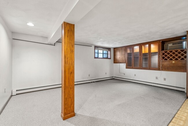 Building Photo - 184 Linwood Ave