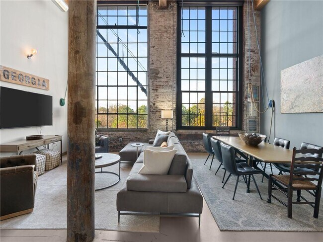 Building Photo - 170 Boulevard NE