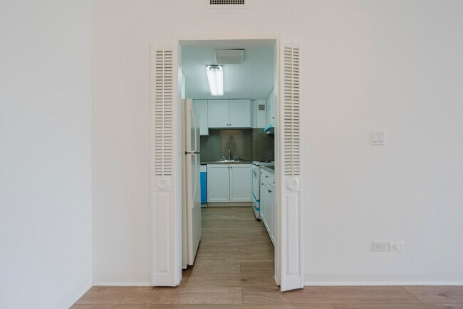 Building Photo - 2800 N Flagler Dr