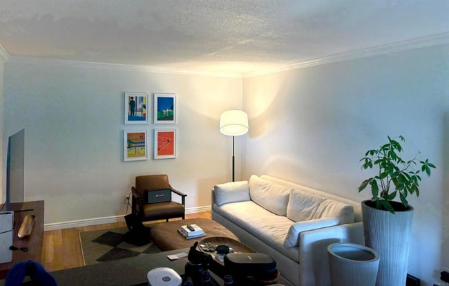 Building Photo - 911 Missouri St