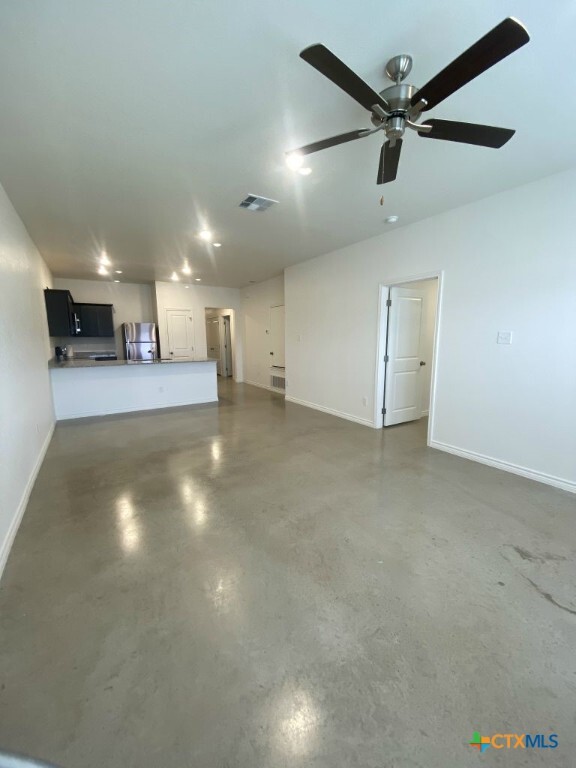 Building Photo - 1214 Lehmann Dr