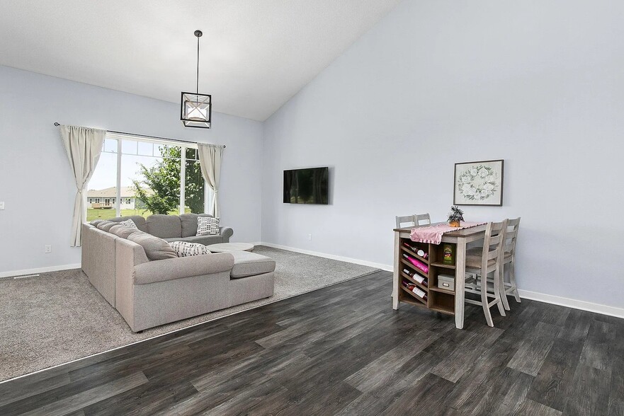 Building Photo - 481 10th St