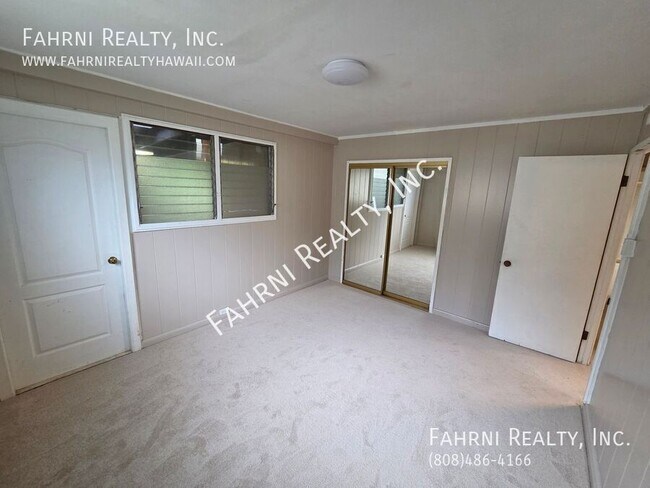 Building Photo - 2719 Poelua St