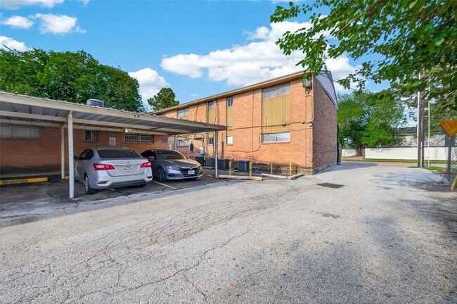 Building Photo - 1529 Wirt Rd