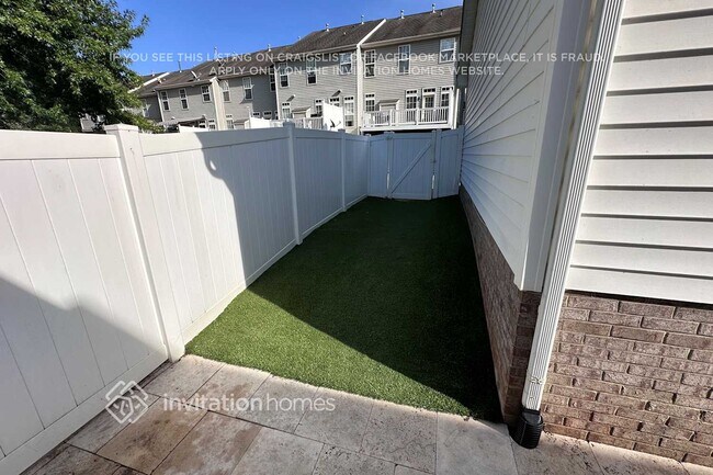 Building Photo - 20276 Amy Lee Dr