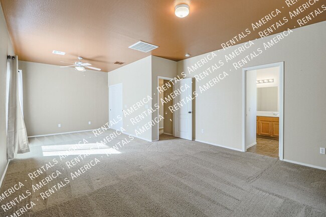 Building Photo - 28683 N Sedona Pl