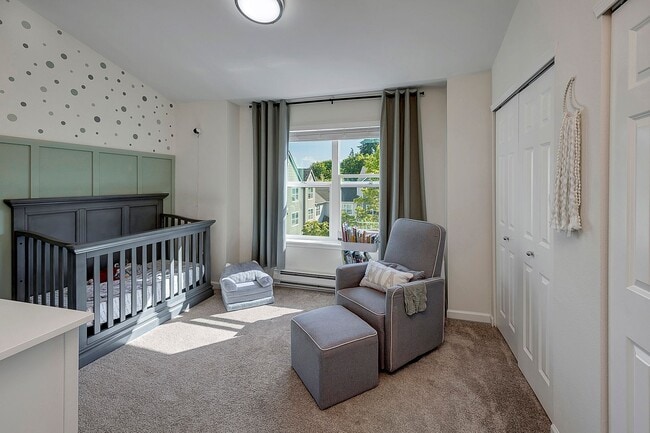 Building Photo - 3 Bed/ 2.75 Bath Townhome in Lynwood