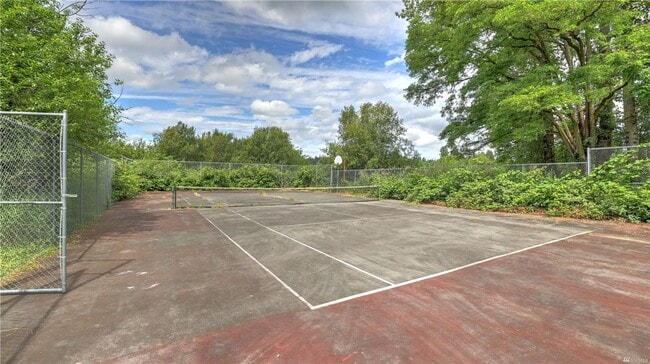 Building Photo - 2bd/2.5ba Kenmore Townhome