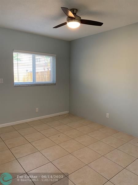 Building Photo - 4616 Poinciana St