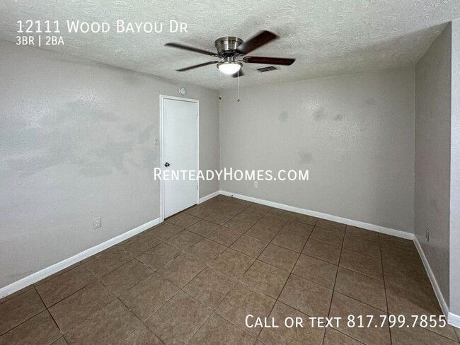 Building Photo - 12111 Wood Bayou Dr