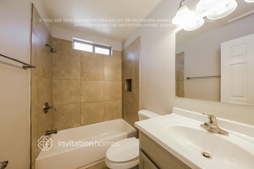 Building Photo - 9709 N 57th Ave