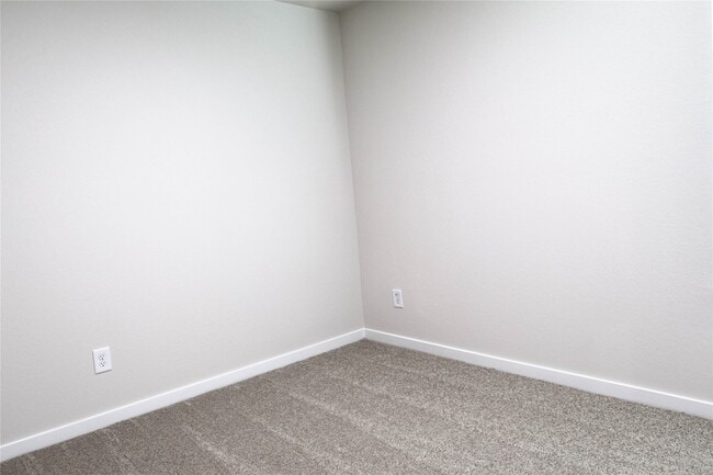 Building Photo - 247 Forest W St