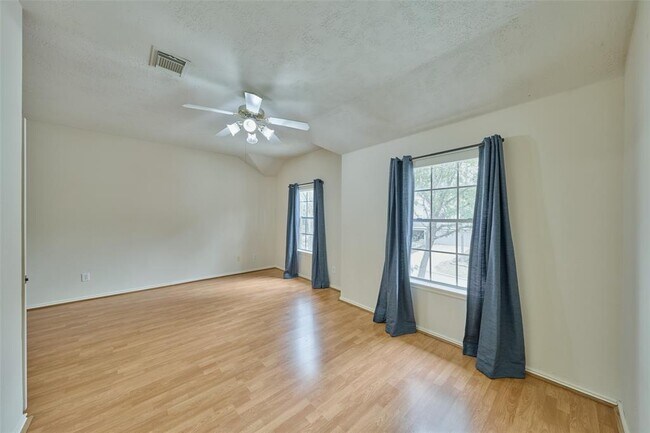 Building Photo - 298 Sentry Maple Pl