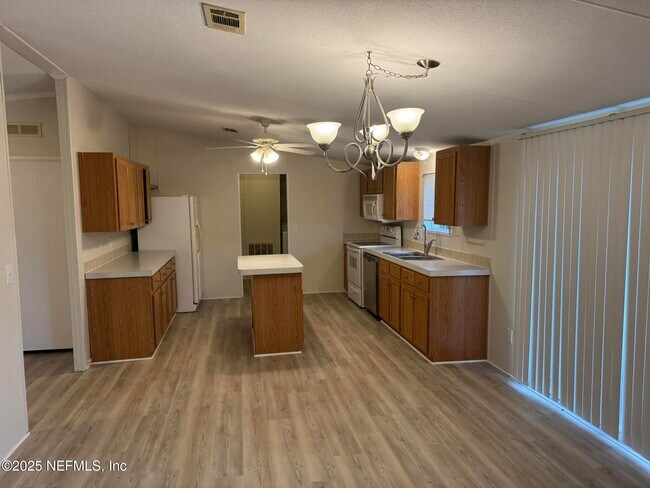 Building Photo - 54157 Ogilvie Rd