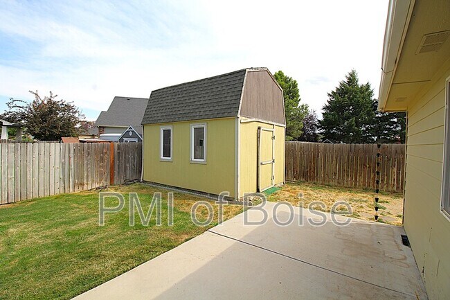 Building Photo - 1160 S Ruler Ave