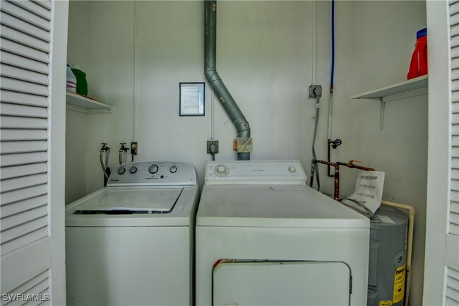 Building Photo - 8741 Lueck Ln
