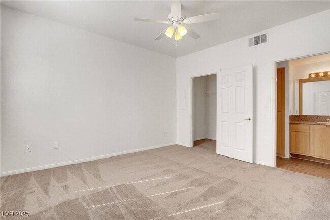 Building Photo - 6955 N Durango Dr