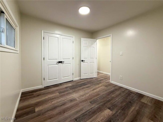 Building Photo - 11370 Parkside Ave NE