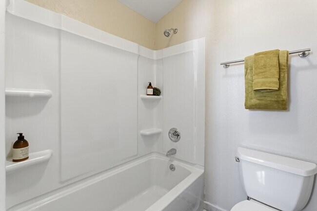 Building Photo - 3550 Carter Dr