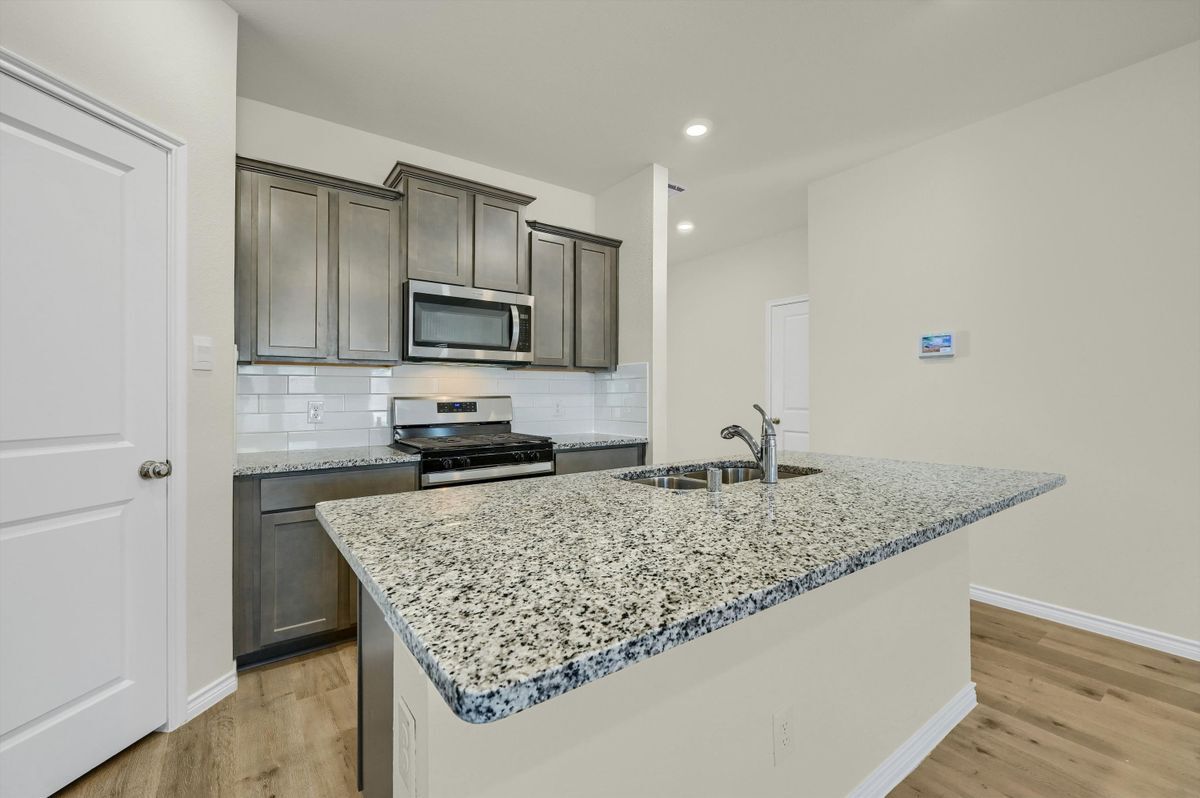 Building Photo - 804 Honey Maple St