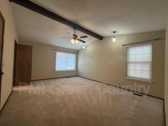 Building Photo - 7530 E 78th St