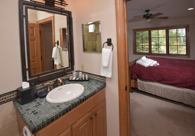 Building Photo - 50 Scott Hill Rd