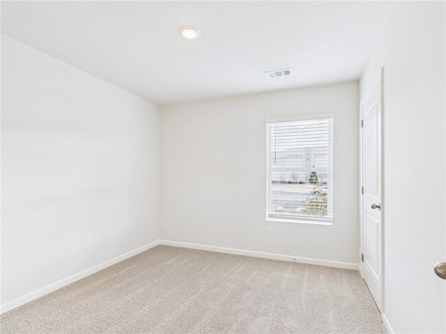 Building Photo - 2565 Poppy Ct