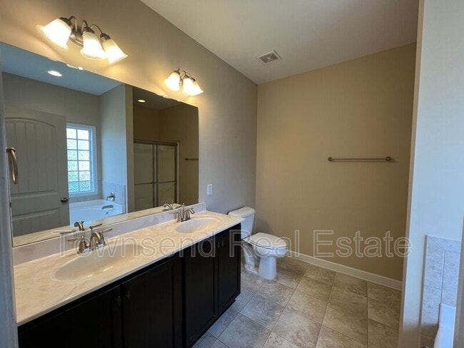 Building Photo - 93 Samuel Nicholas Dr