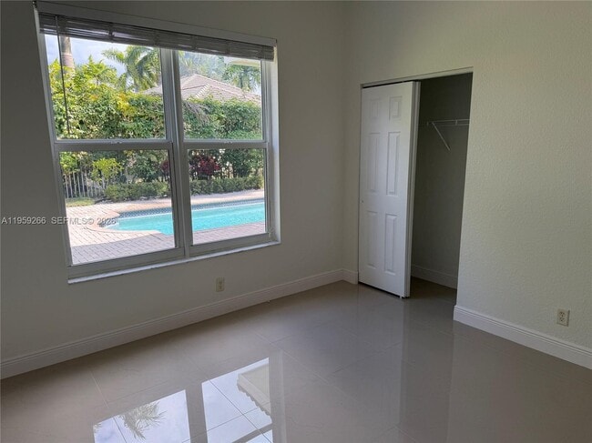 Building Photo - 1819 Mariners Ln