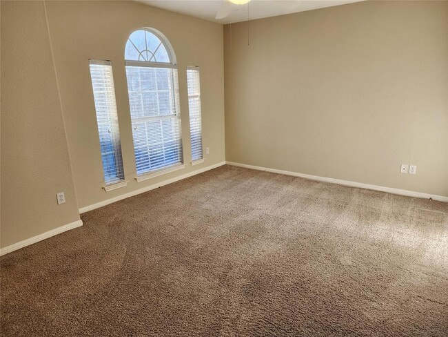 Building Photo - 3726 Harvey Penick Dr