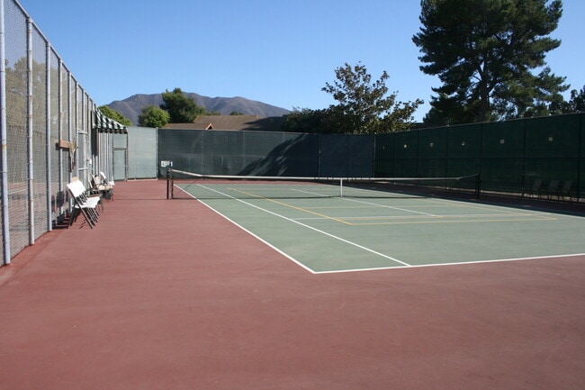 Building Photo - 2 Bedroom 2 Bath with Den/Office in Leisure Village