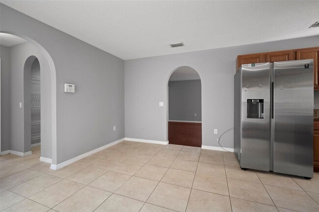 Building Photo - 1303 Alhambra Crest Dr