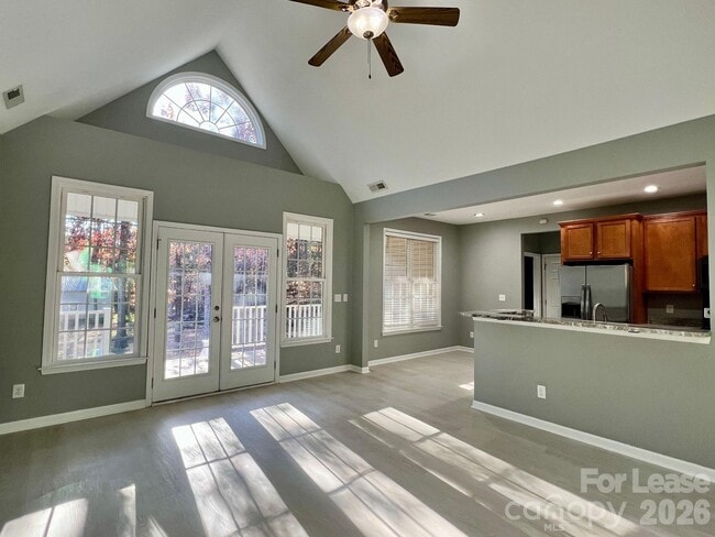 Building Photo - 185 McKendree Rd