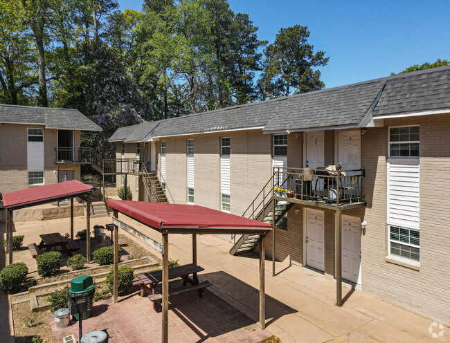 Building Photo - Ivy Chase Apartments