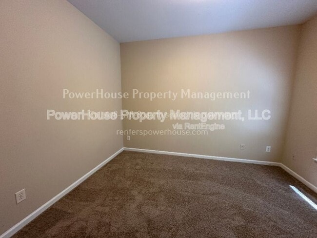 Building Photo - 5075 Byers Rd