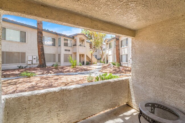 Building Photo - 3060 Tarpon