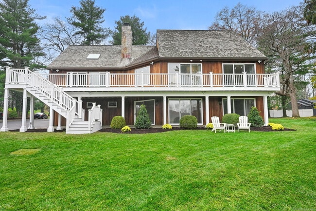 Building Photo - 144 W Norwalk Rd