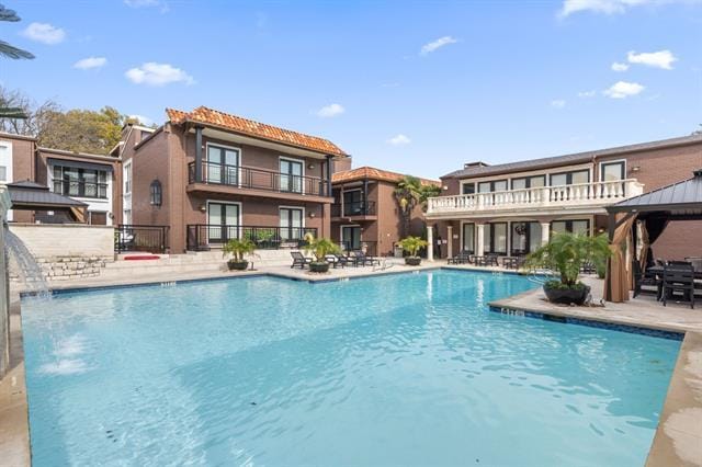 Building Photo - 5928 Sandhurst Ln