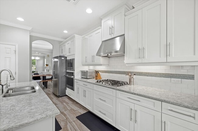 Building Photo - 5954 Anise Dr