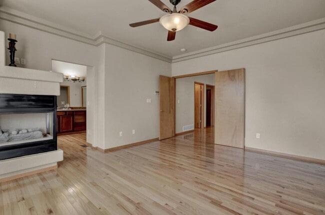 Building Photo - 5235 Bancroft Heights