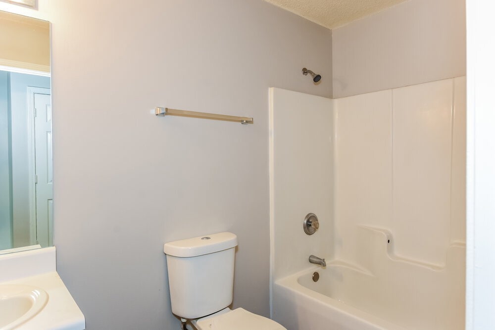 Building Photo - 1558 Blossom Dr