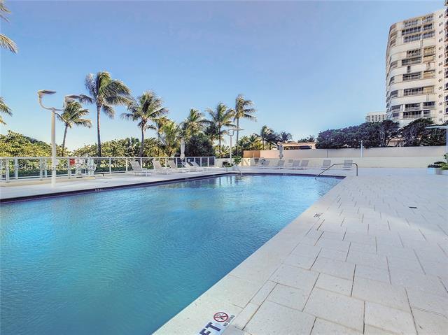 Building Photo - 10185 Collins Ave